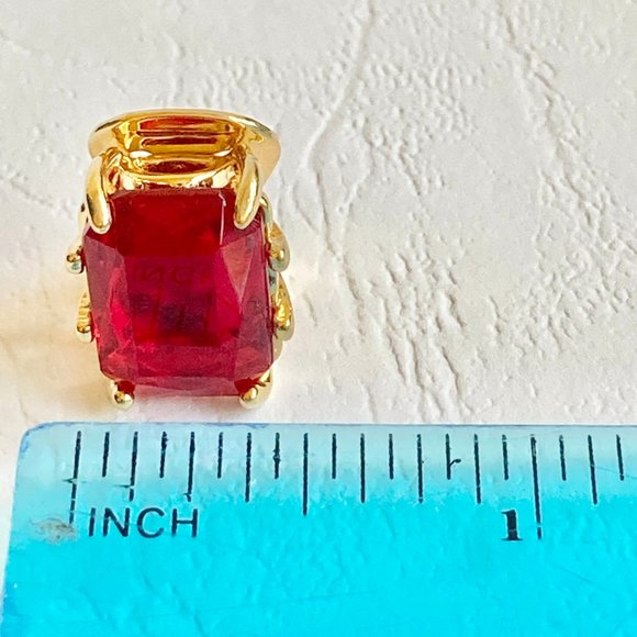 Vintage Red Glass Jewel Cut Gold Plated Clip On Earrings 1970s Made in USA New - Picture 10 of 12